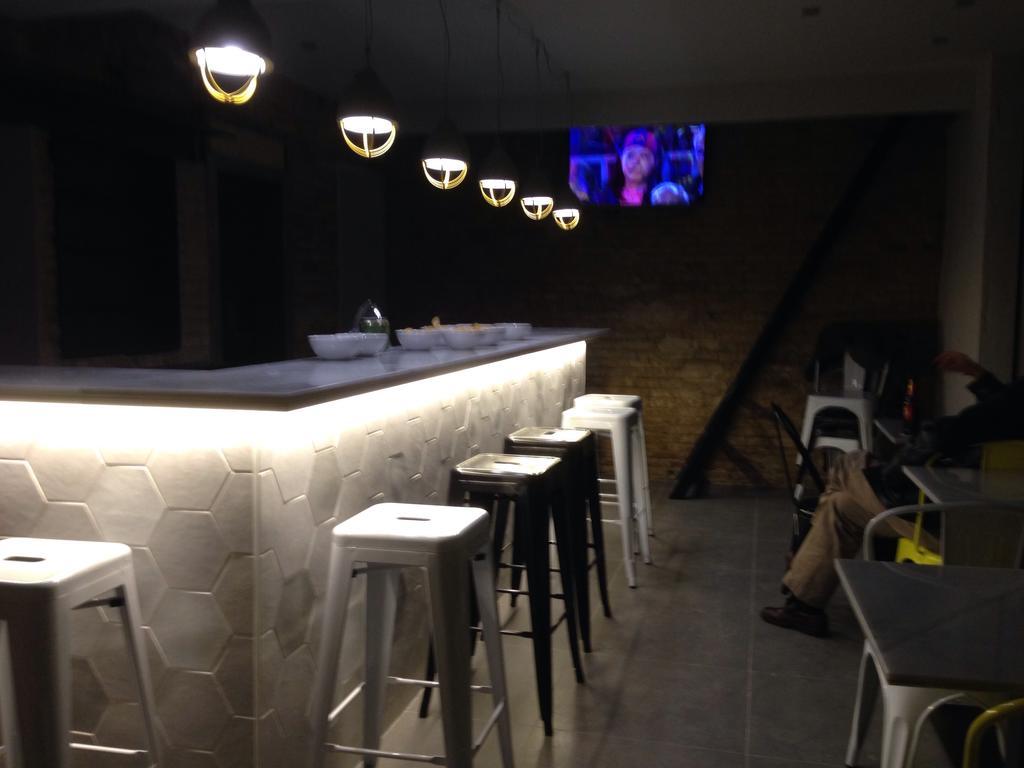 那不勒斯阿奎拉公寓酒店 巴塞罗那 外观 照片
